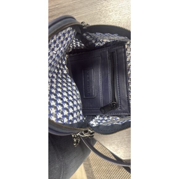 Steve Madden Murray Mesh Convertible Backpack Navy BMURRAY - Picture 7 of 8